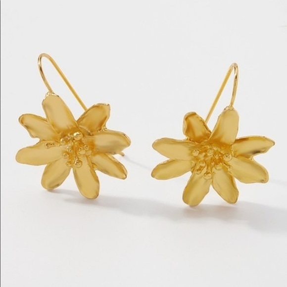 Zara Gold Flower Drop Dangle Simple Statement Hook Style Earring - Picture 1 of 12